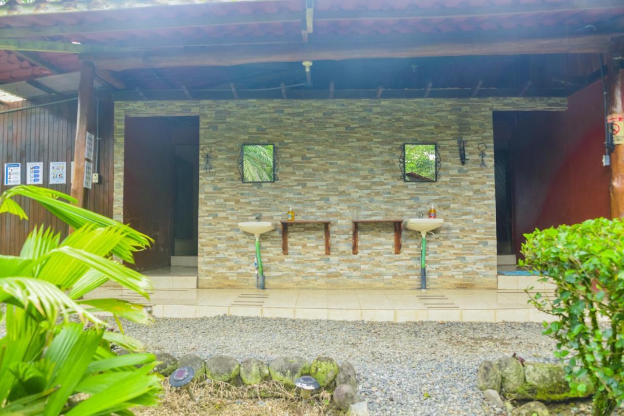 Pacuare River Lodge Bajo Tigre ภายนอก รูปภาพ